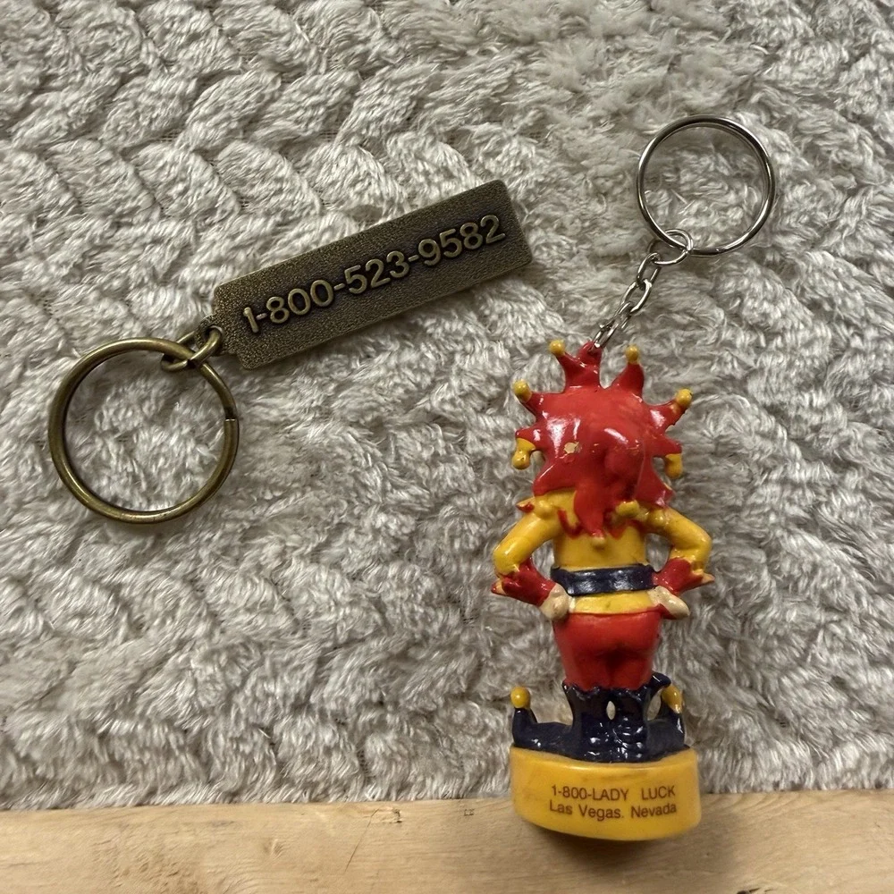 Vintage Las Vegas Lady‎ Luck Casino Mad Money Clown Keychain Fob Souvenir Nevada